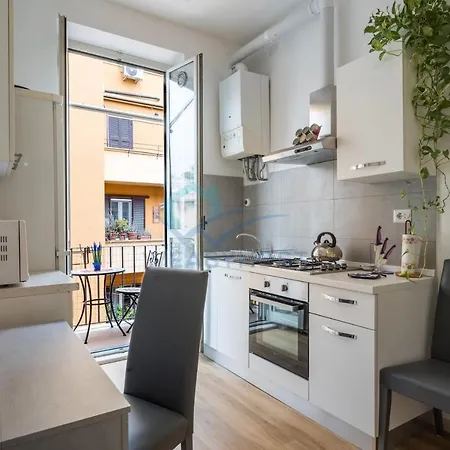 Refined Cozy Nest In Vatican * Roma